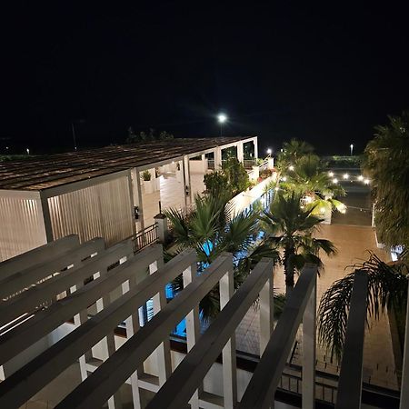 Suite Hotel Dominicus Grisolia Extérieur photo