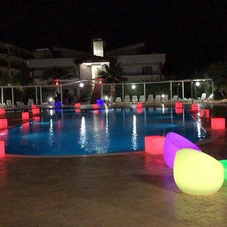 Suite Hotel Dominicus Grisolia Extérieur photo
