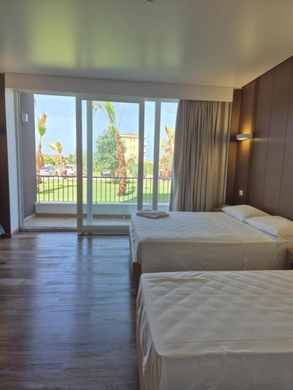 Suite Hotel Dominicus Grisolia Extérieur photo